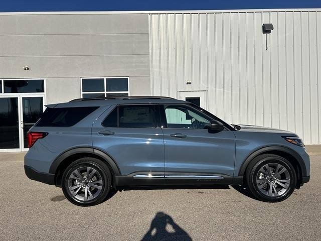 new 2025 Ford Explorer car, priced at $47,600