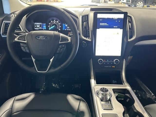 new 2024 Ford Edge car