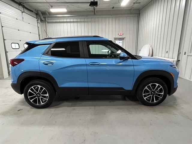 new 2025 Chevrolet TrailBlazer car, priced at $30,475