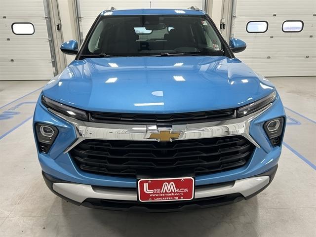 new 2025 Chevrolet TrailBlazer car, priced at $30,475