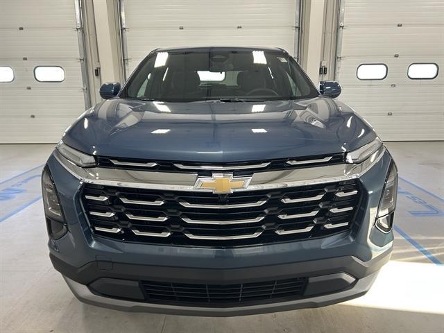 new 2025 Chevrolet Equinox car, priced at $31,995