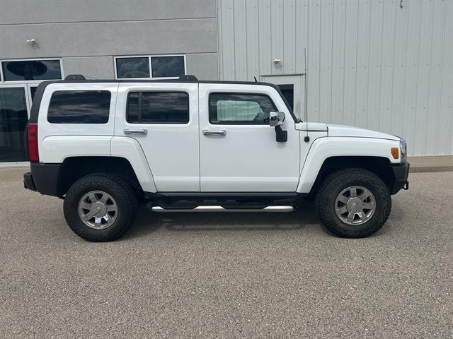 used 2006 Hummer H3 car, priced at $7,973
