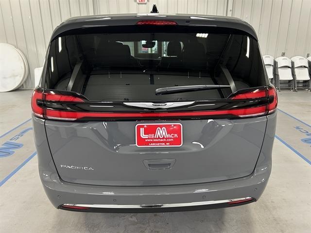 new 2025 Chrysler Pacifica car, priced at $42,920