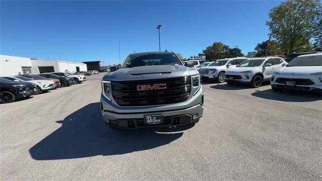 new 2025 GMC Sierra 1500 car, priced at $48,375