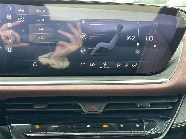 new 2025 Buick Envision car, priced at $40,061