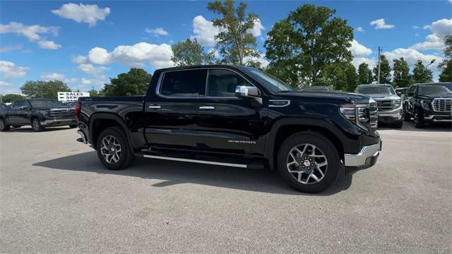 new 2025 GMC Sierra 1500 car, priced at $52,432
