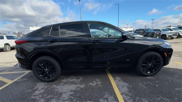 new 2025 Buick Envista car, priced at $27,739