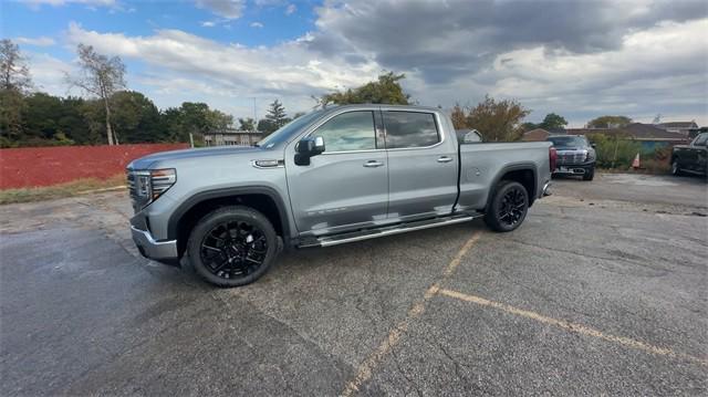 new 2025 GMC Sierra 1500 car, priced at $56,173