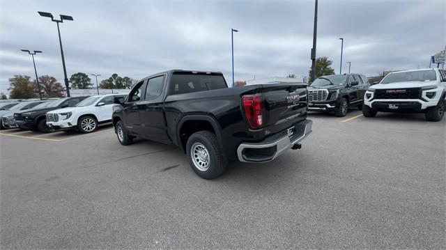 new 2025 GMC Sierra 1500 car, priced at $42,552