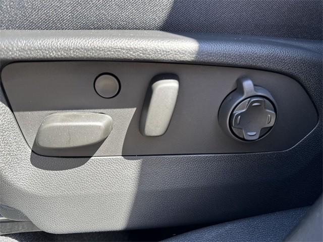 new 2025 Buick Envision car, priced at $45,570