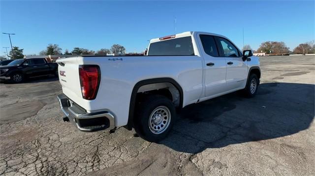 new 2025 GMC Sierra 1500 car, priced at $43,782