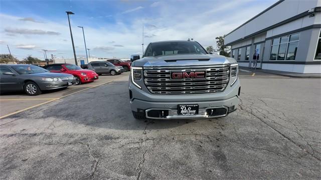 new 2025 GMC Sierra 1500 car, priced at $71,169