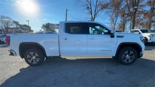 new 2025 GMC Sierra 1500 car, priced at $54,584