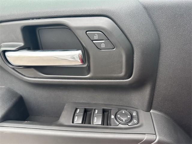 new 2025 GMC Sierra 1500 car, priced at $39,947