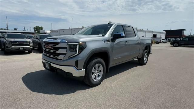 new 2025 GMC Sierra 1500 car, priced at $45,698