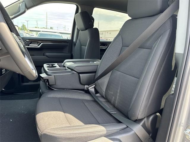 new 2025 GMC Sierra 1500 car, priced at $45,698