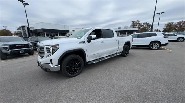 new 2025 GMC Sierra 1500 car, priced at $57,371