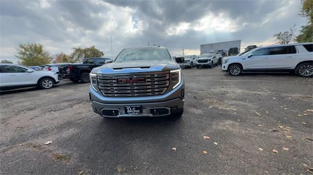 new 2025 GMC Sierra 1500 car, priced at $71,169