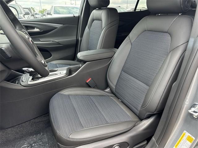 new 2025 Buick Envista car, priced at $26,777
