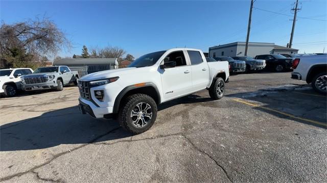 new 2024 GMC Canyon car, priced at $40,006