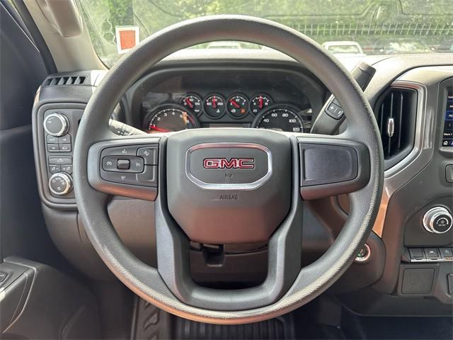new 2025 GMC Sierra 1500 car, priced at $39,494
