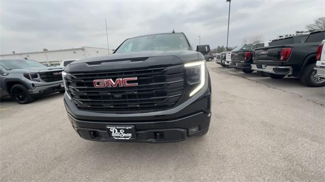 new 2025 GMC Sierra 1500 car, priced at $60,971