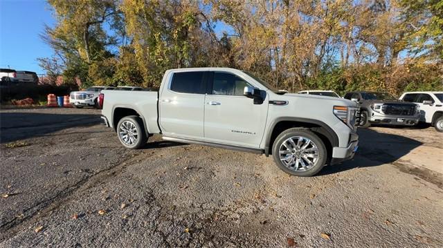 new 2025 GMC Sierra 1500 car, priced at $71,744