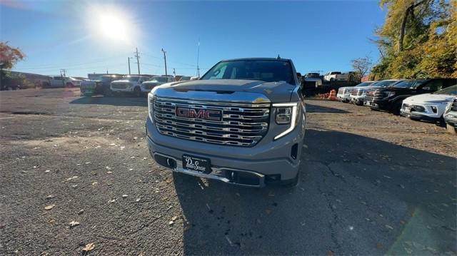 new 2025 GMC Sierra 1500 car, priced at $71,744