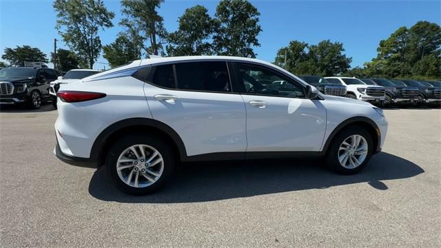 new 2025 Buick Envista car, priced at $25,737
