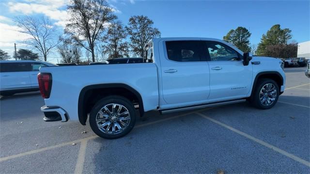 new 2025 GMC Sierra 1500 car, priced at $73,605