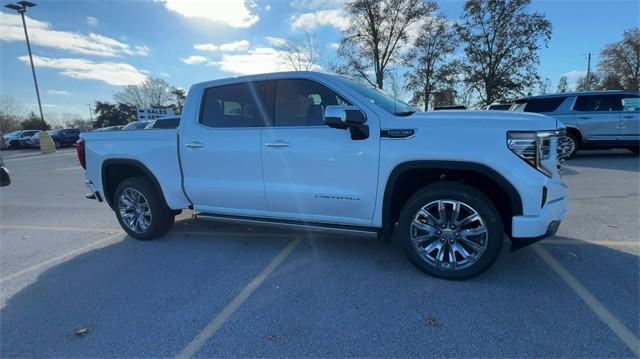 new 2025 GMC Sierra 1500 car, priced at $73,605