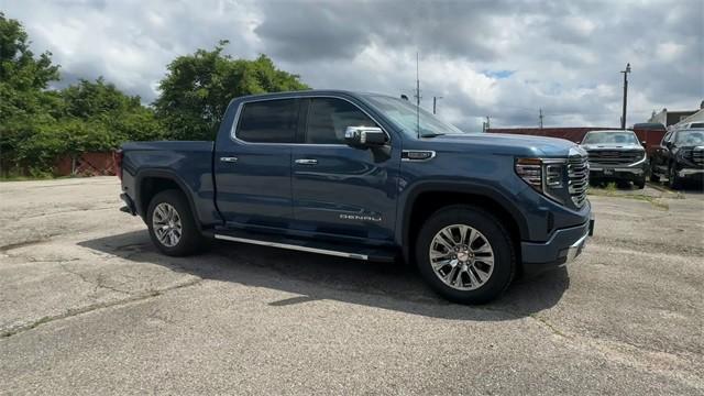 new 2025 GMC Sierra 1500 car, priced at $64,438