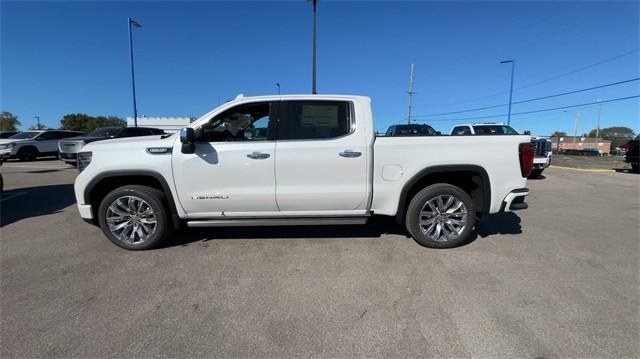 new 2025 GMC Sierra 1500 car, priced at $68,028