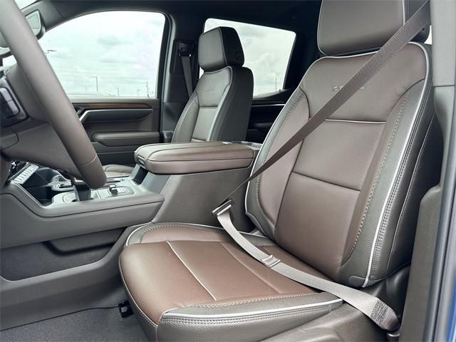 new 2025 GMC Sierra 1500 car, priced at $64,438