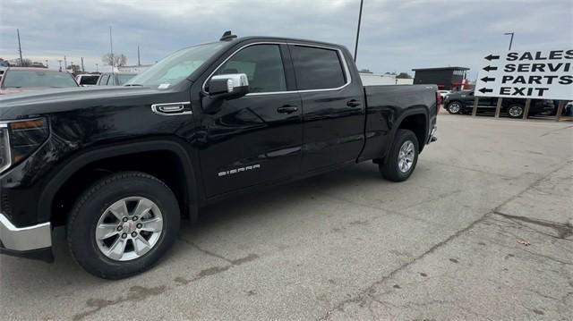 new 2025 GMC Sierra 1500 car, priced at $50,639