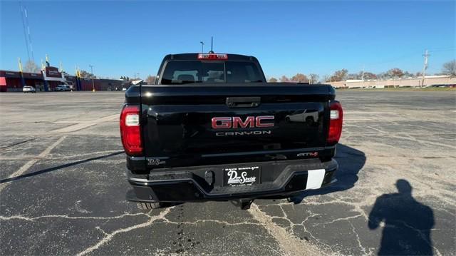 new 2024 GMC Canyon car, priced at $40,661