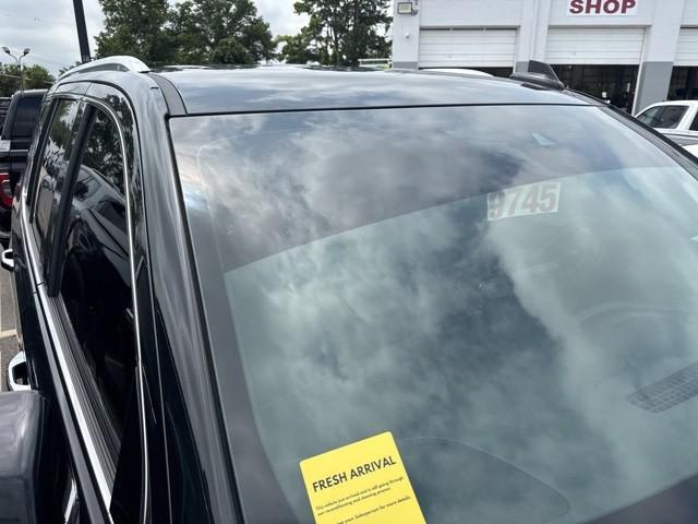 used 2023 GMC Yukon car, priced at $43,715