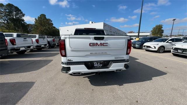 new 2025 GMC Sierra 1500 car, priced at $52,033