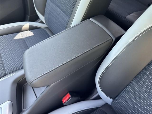 new 2025 Buick Envista car, priced at $25,370