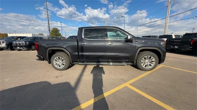 new 2025 GMC Sierra 1500 car, priced at $71,685