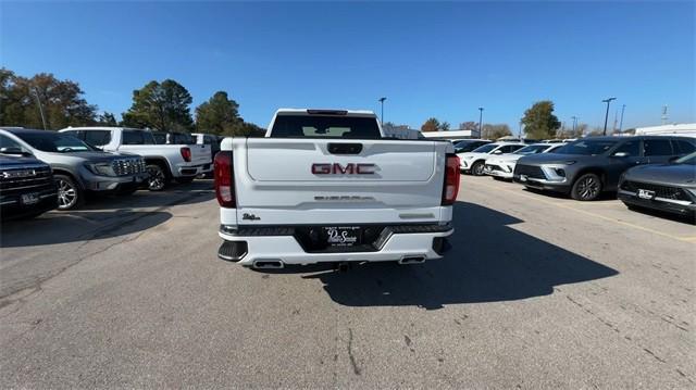 new 2025 GMC Sierra 1500 car, priced at $52,033