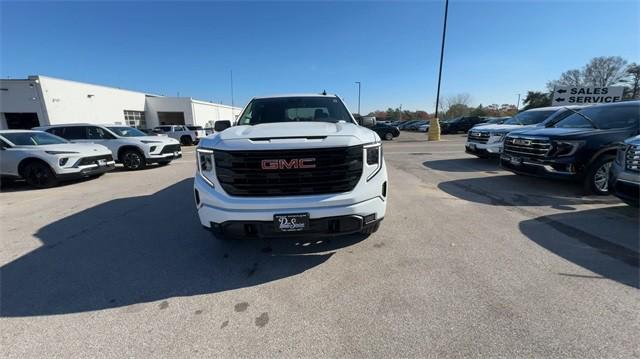 new 2025 GMC Sierra 1500 car, priced at $52,033