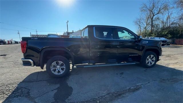 new 2025 GMC Sierra 1500 car, priced at $55,211