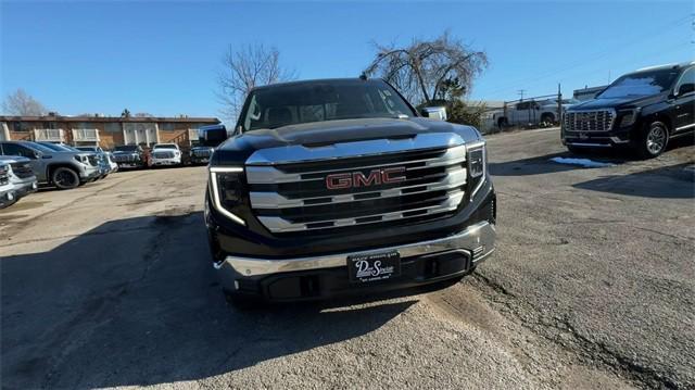 new 2025 GMC Sierra 1500 car, priced at $55,211