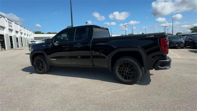 used 2023 GMC Sierra 1500 car, priced at $42,022
