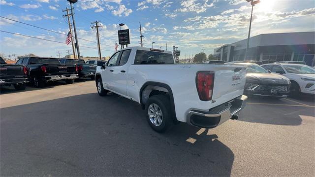 new 2025 GMC Sierra 1500 car, priced at $45,699