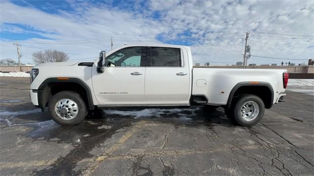 new 2025 GMC Sierra 3500 car, priced at $97,468