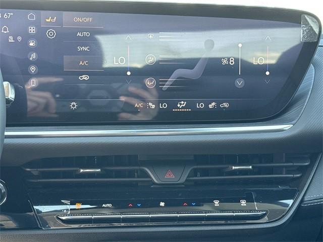 new 2025 Buick Envision car, priced at $37,995