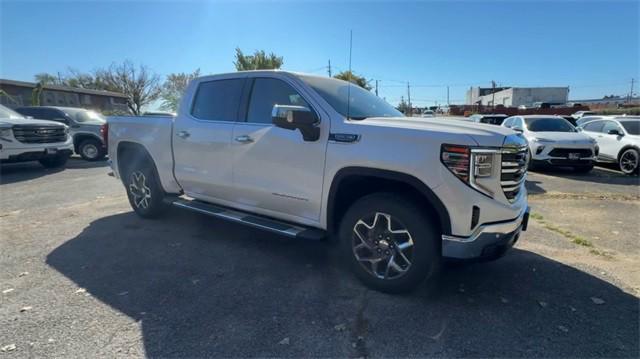 new 2025 GMC Sierra 1500 car, priced at $55,467