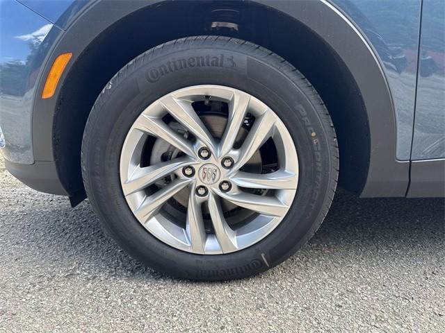 new 2025 Buick Envista car, priced at $25,694